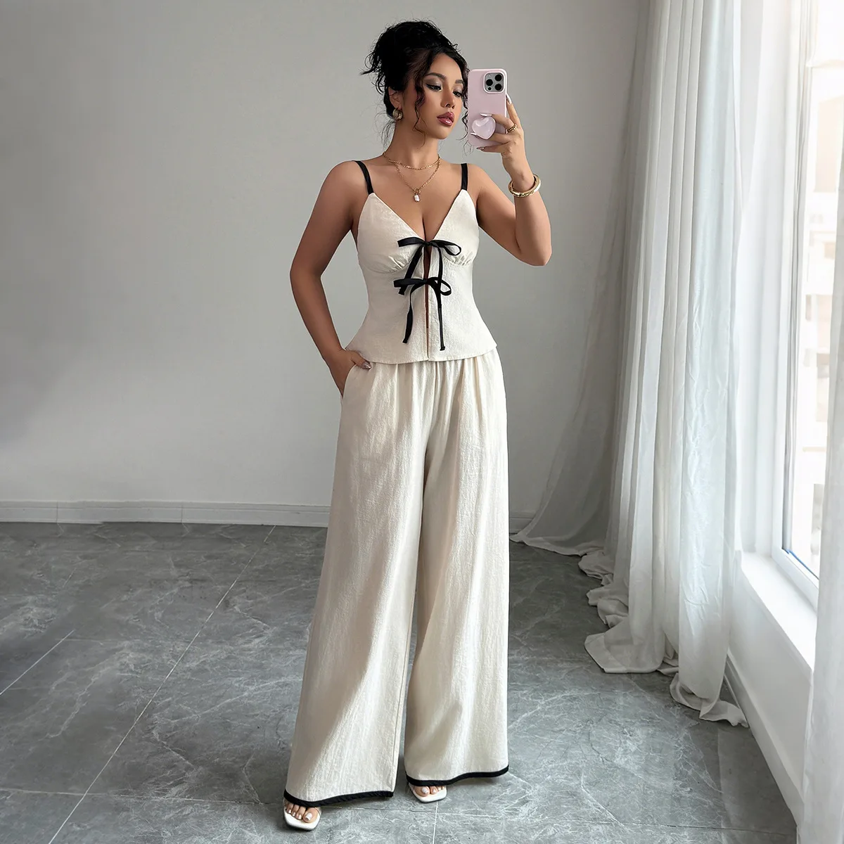 

Elegant Temperament Camisole Vest Wide-Leg Pants Two-Piece Set Women's Fashion 2025 Summer