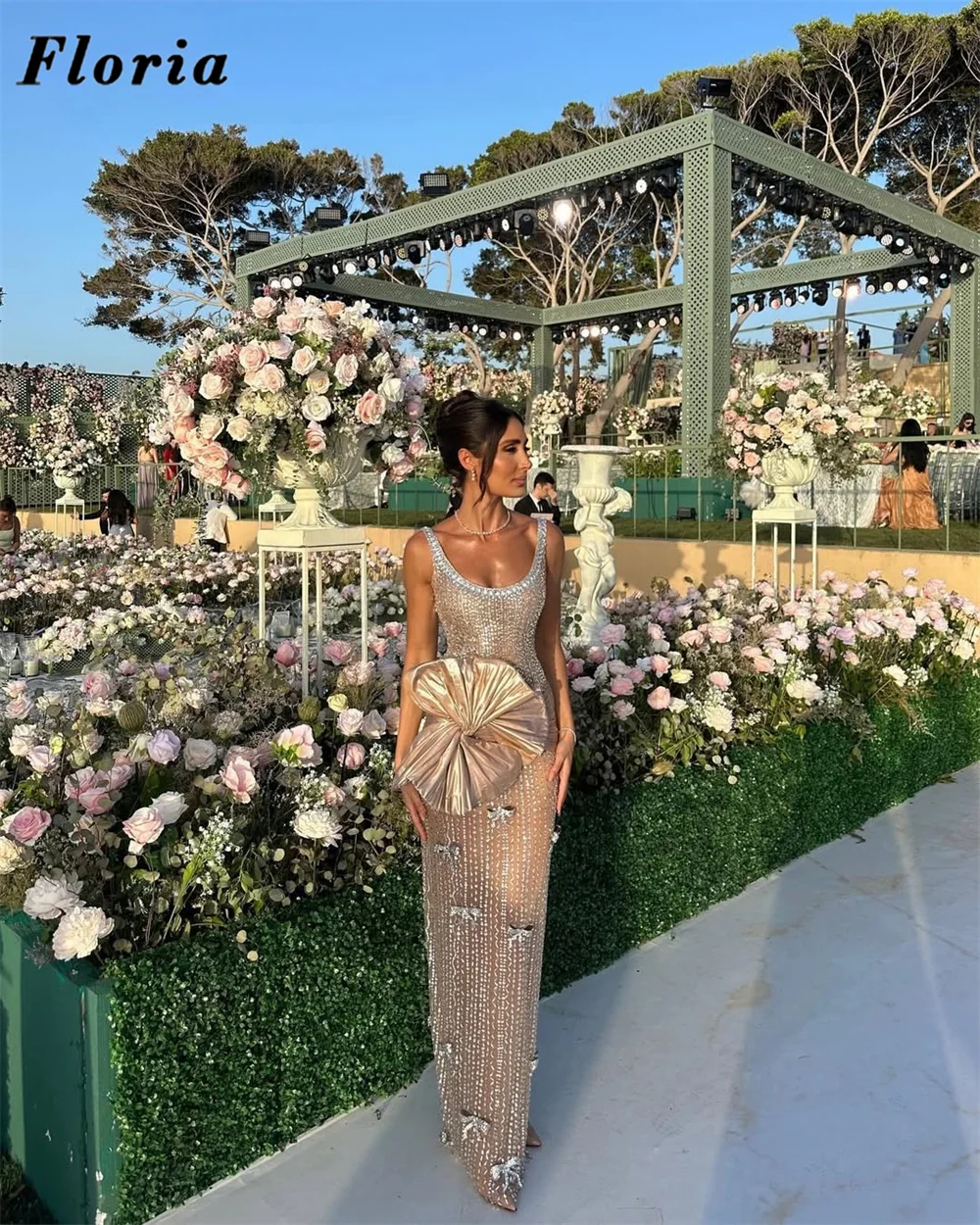

Customized 2026 Spaghetti Straps Party Dresses For Weddings Big Bow Beaded Crystals Evening Dress Robes De Soirée Prom Gowns