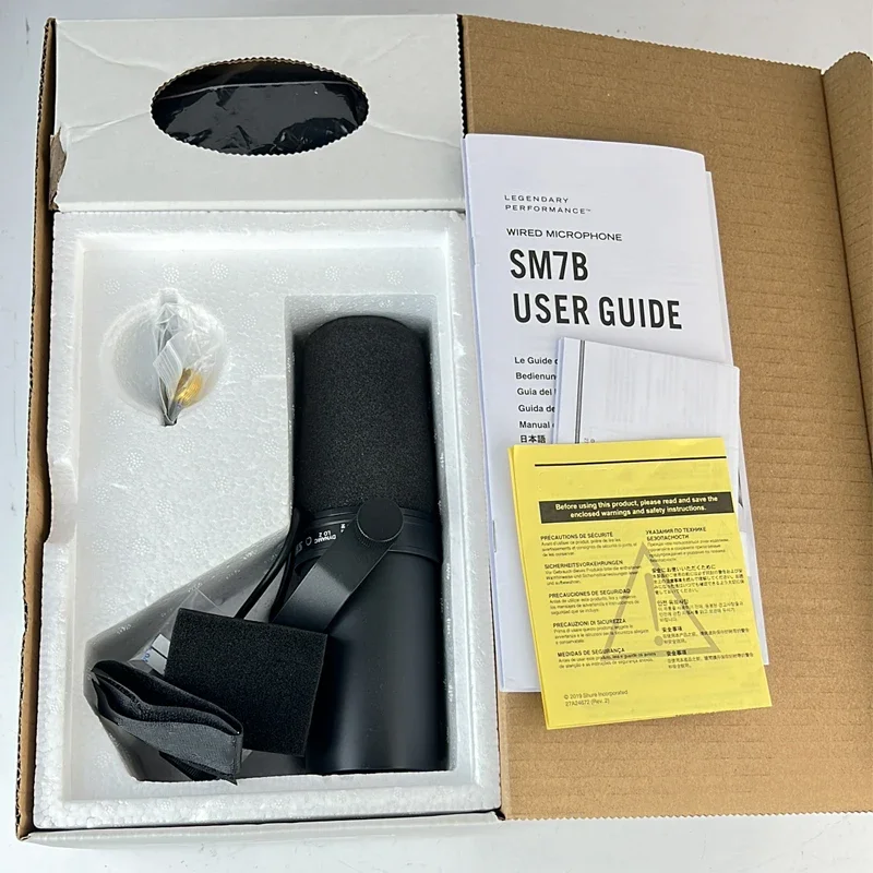 SM7B Cardioid Studio Microphone Adjustable Frequency Response Recording Podcasting Vocal Dynamic Microphone SM7B