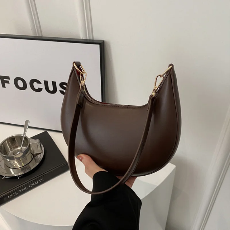 

New Fashionable High-end Moon-shaped Baseball Bag Showing Luxury Women's Single Shoulder Bag Elegant lady Handbags bolso mujer