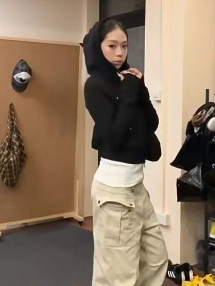 

American Vintage Punk Outwear Zipper Spicy Style Long Sleeve Pure Color Fashion Pocket Subculture Rivet Short Hooded Y2k Autumn