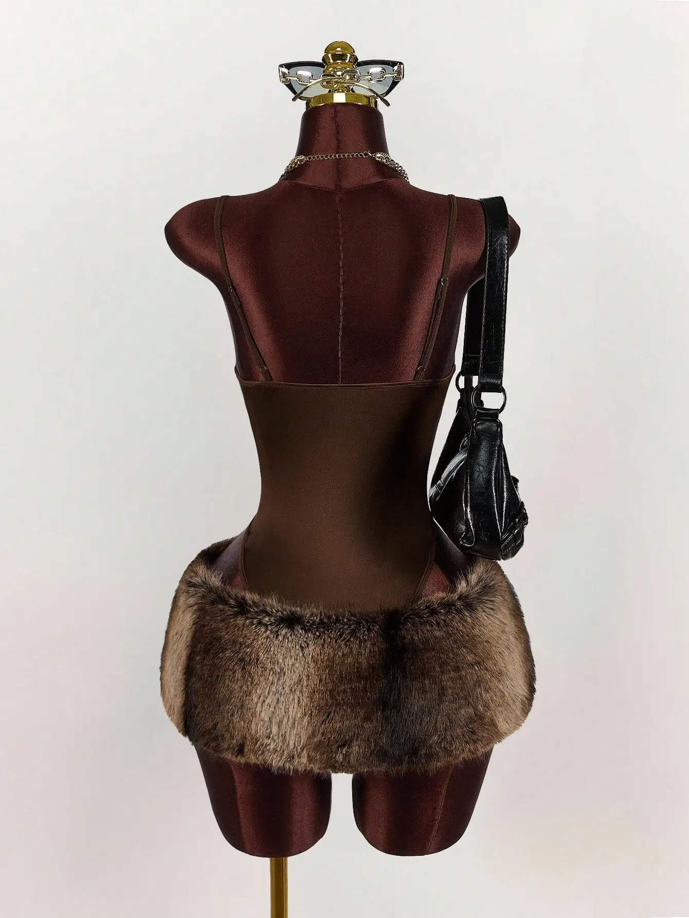 Conjunto de Mini Saia de Pelúcia Falsa Y2K e Macacão para Mulheres, Roupa Sexy para Festas de Outono/Inverno