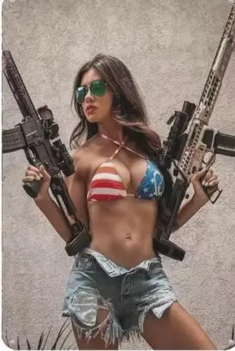 GUNS METAL TIN SIGN SEXY PIN UP WEARING TANK TOP AMERICAN FLAG TOP WITH GUNS