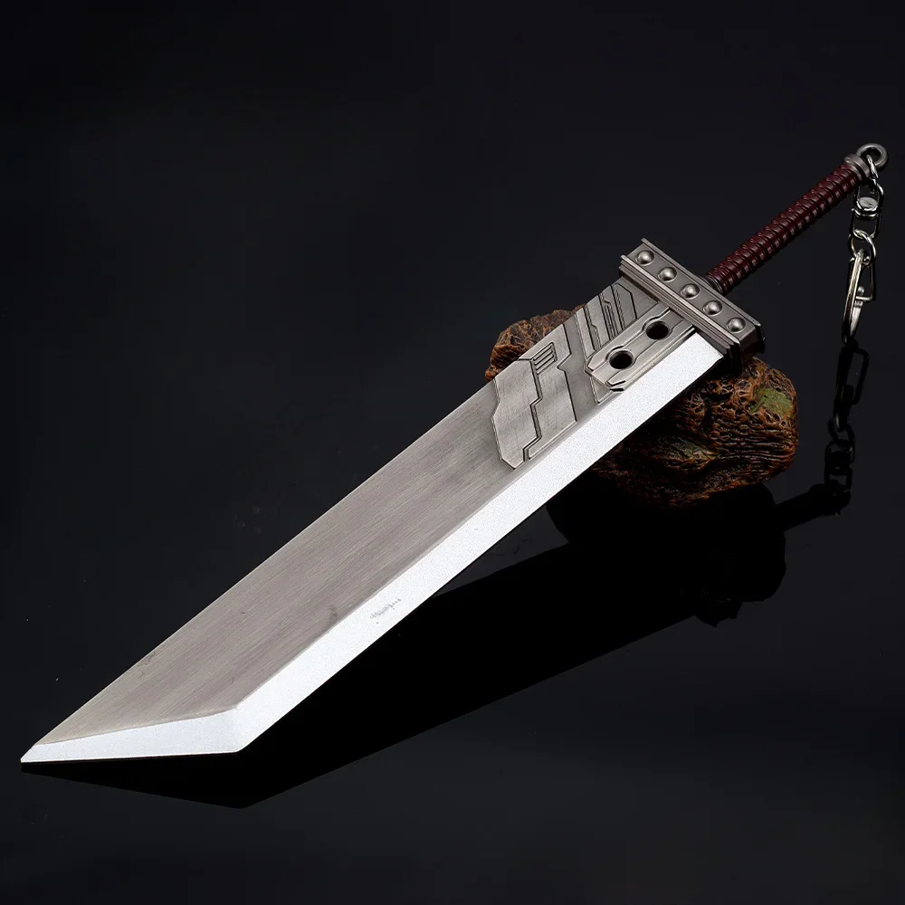 22cm Buster Weapon Keychain Cloud Strife Game Peripherals Metal Samurai Sword Weapon Model Decoration Ornament Crafts Gifts Toys