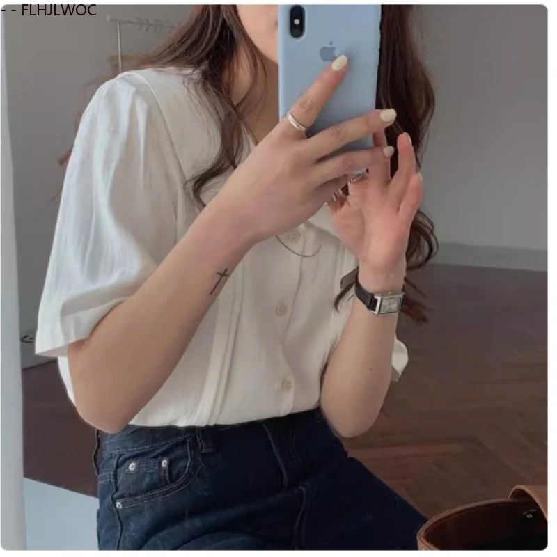 Mélanges de coton hauts chemisiers nouveau 2025 été mignon doux filles Style Preppy à manches courtes rétro Vintage bouton chemises blanches
