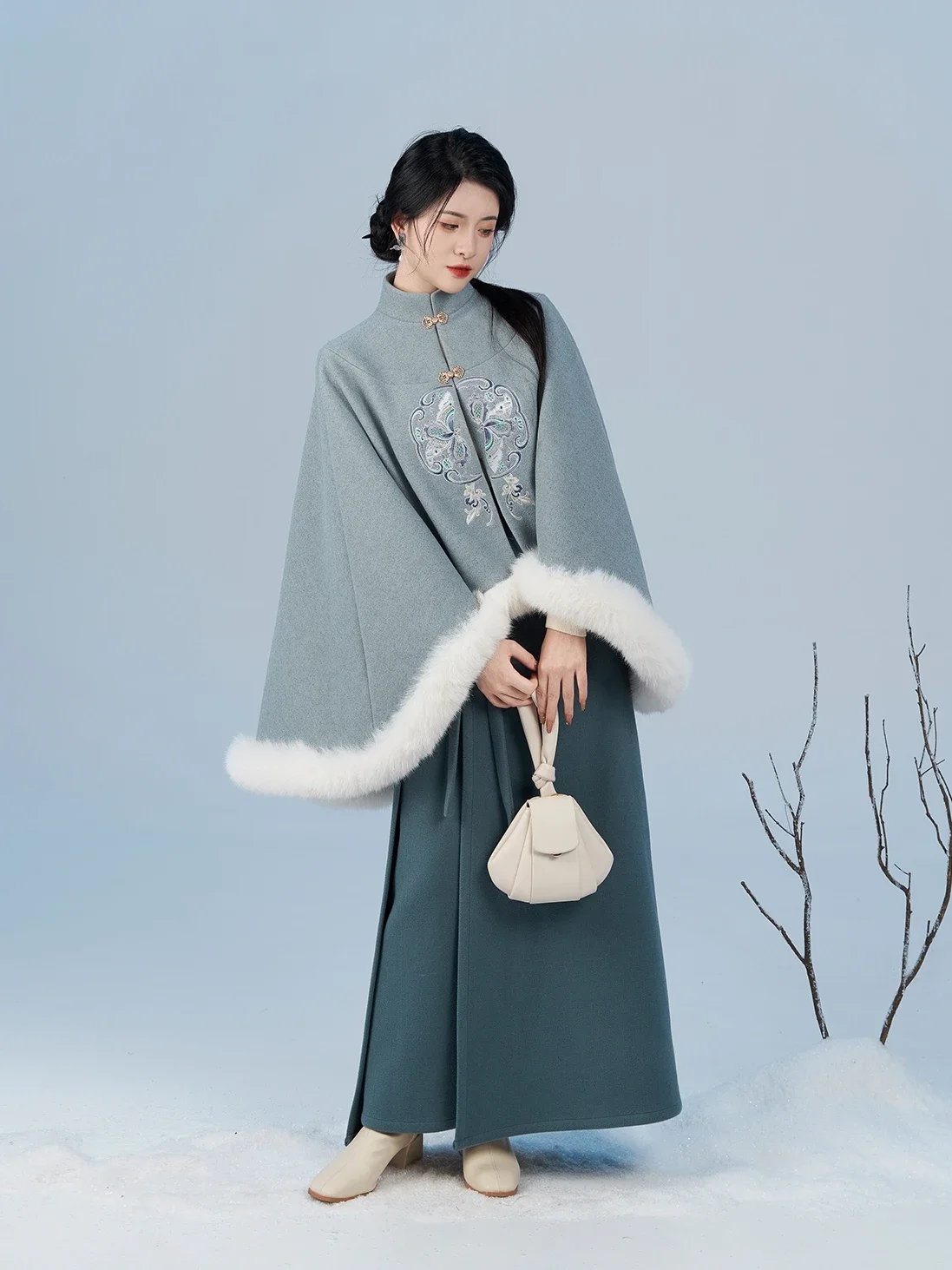 New Chinese Cloak Cloak Wool Jacket Spinning Skirt Two-piece Set