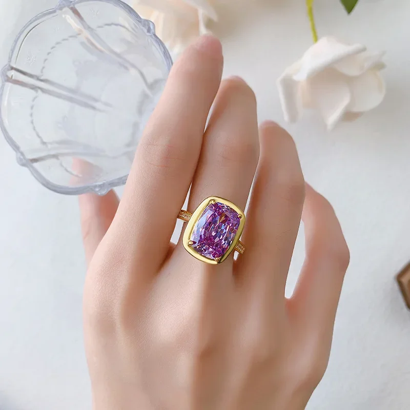 

2024 Jewelry S925 Silver Plated 18K Gold Bird's Nest Cut Corundum Fat Square Vintage Gold Ring 10 * 14 Ring Ring