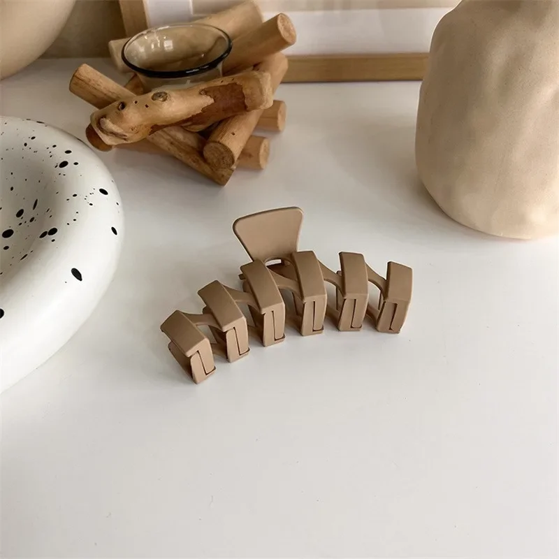 Fermagli per capelli da donna Corea Caffè Beige Acrilico Grande artiglio per capelli Forcina Barrette geometriche Granchio Copricapo per ragazza Accessori per capelli