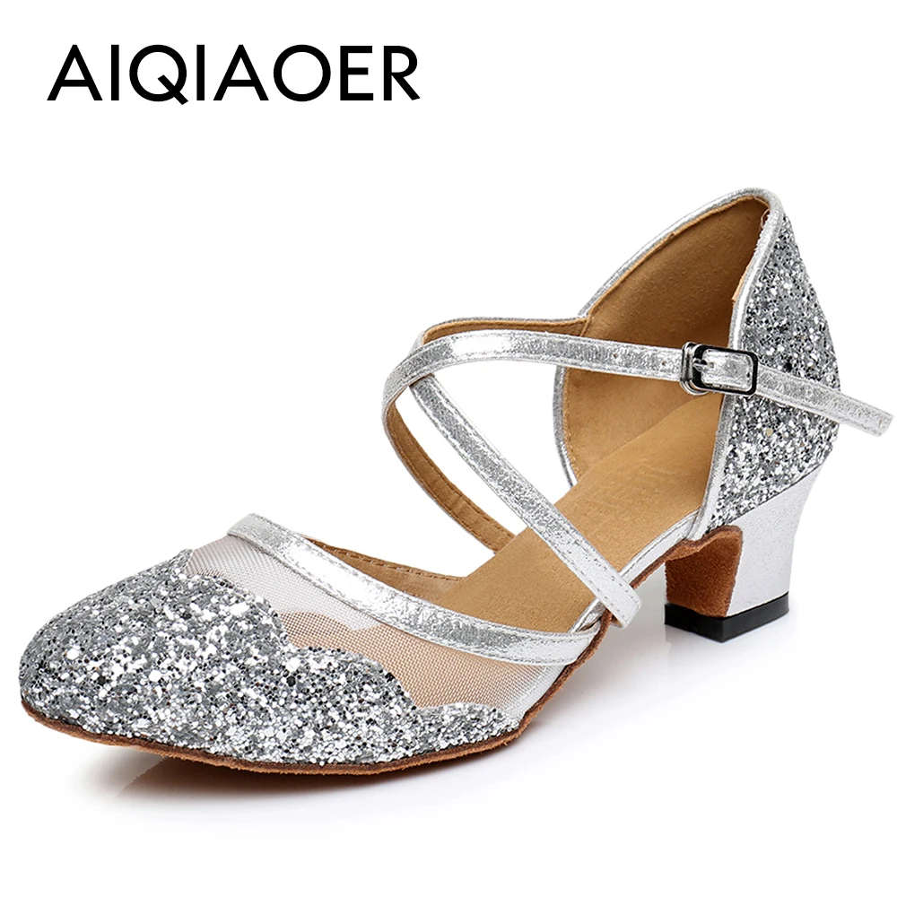 Scarpe da ballo moderne Baotou scarpe da ballo da donna con suole morbide in oro e argento per feste indoor e outdoor donna 2023