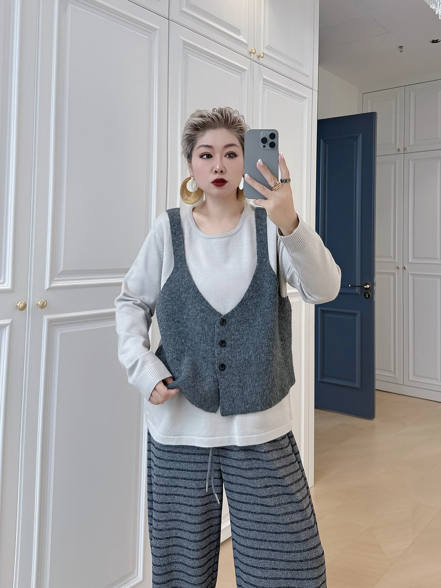 

Стильное вязаное повседневное длинное свободное платье для полных женщин: комфортное, дышащее, осенне-зимнее, модное