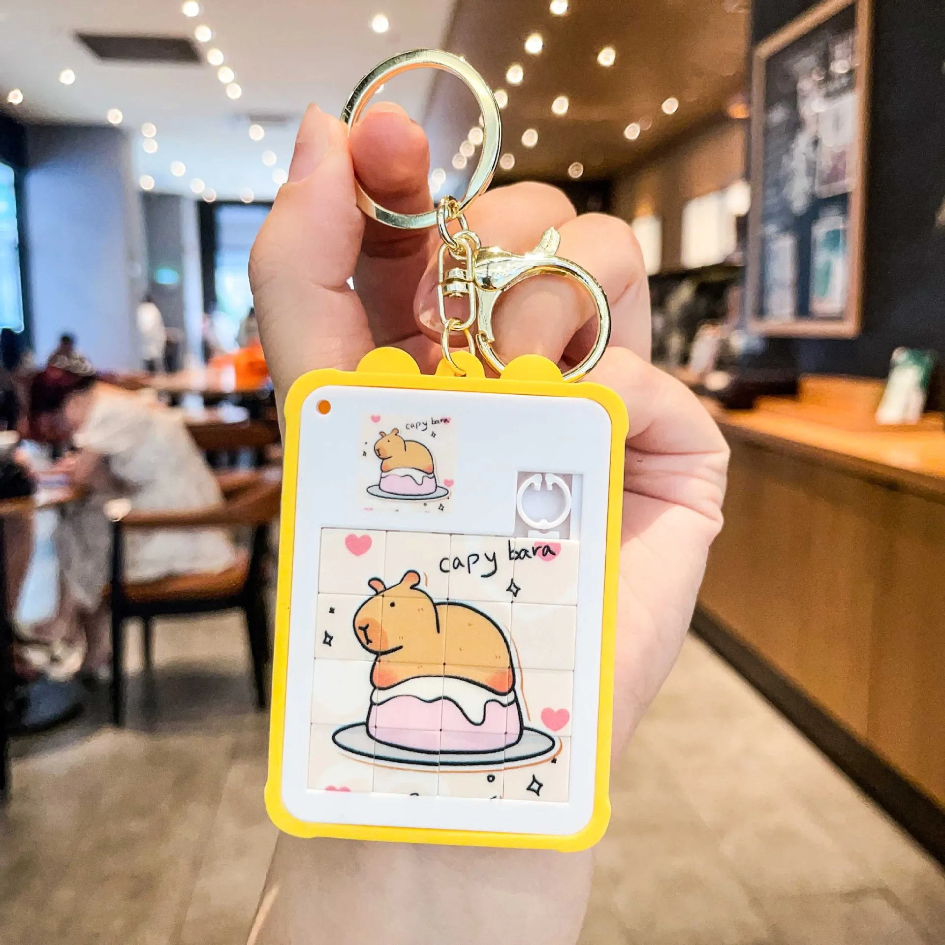 Picaba Bala Handheld Puzzle Game Keychain Student Stress-Relieving Pendant