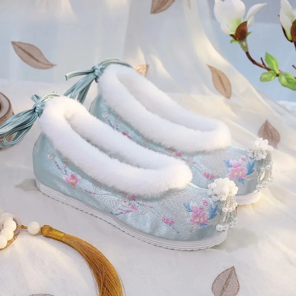 Inverno Nuovo Originale Antico Intrattenimento Musiche E Canzoni Scarpe Da Donna Scarpe Ricamate Altezza Interna Aumentare Ming Antico Panno Studente Testa Scarpe