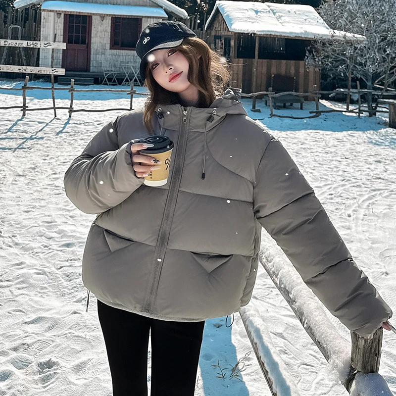 

Новые модные толстые зимние куртки, свободные короткие женские хлопковые стеганые пальто, студенческий стиль, спортивная повседневная одежда для хлеба, верхняя одежда с капюшоном