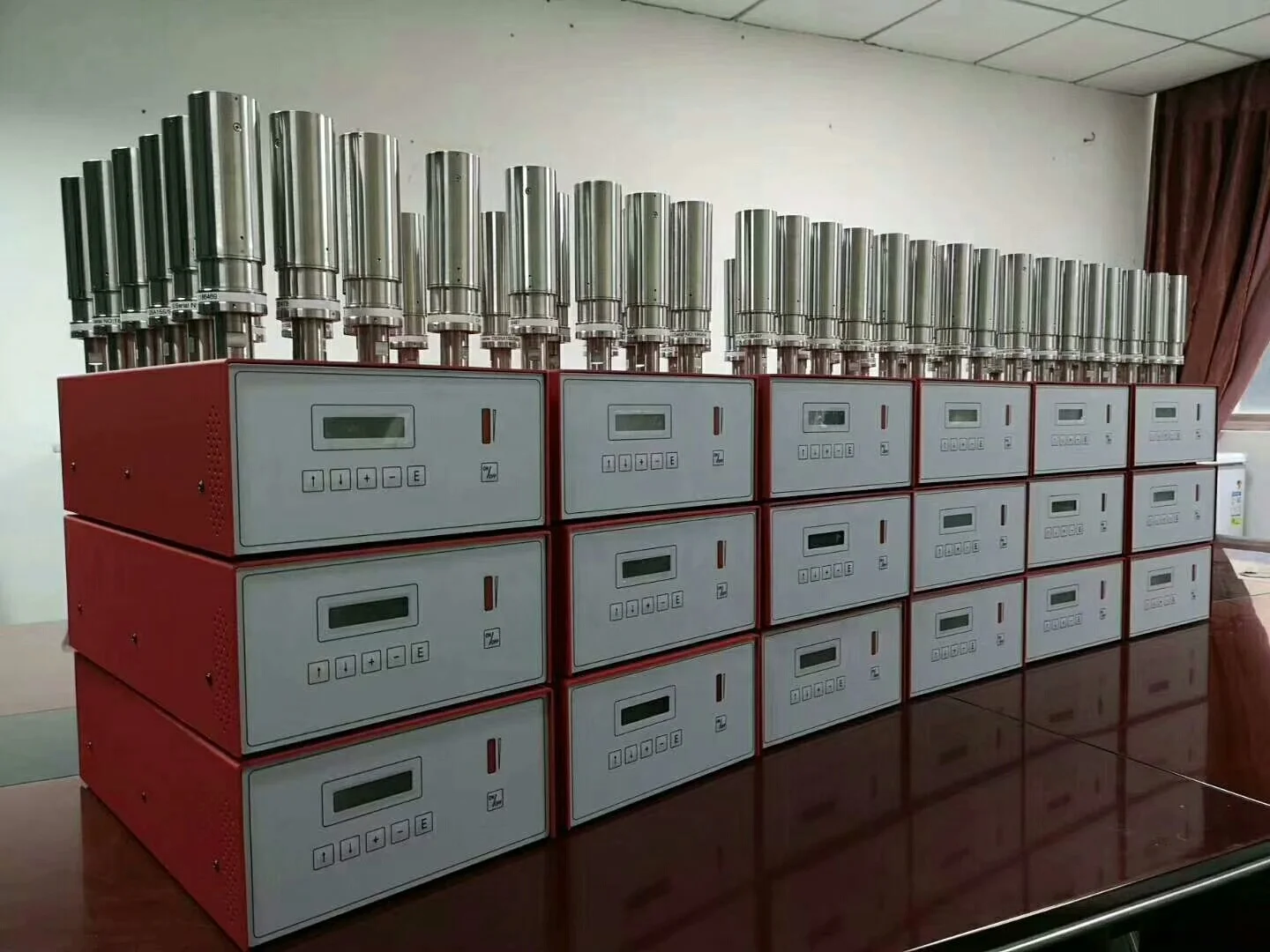 Lingke Ultrasonic Accessories of Generator Boost Horn Tool Fixture and Ultrasonic Welding Converter