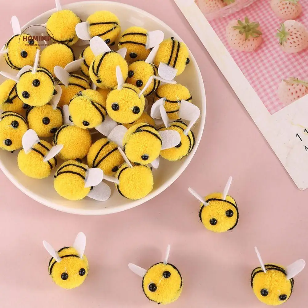 

10pcs Handwork Yellow Wool Felt Little Bee Felt Ball Creative Artificial Bees Crafts Cute Mini Bee Clothing Decor