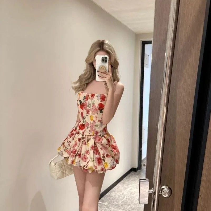 French Temperament Pure Desire Wind Floral Suit Skirt Slim Tube Top Coffee Break Celebrity Fluffy Skirt Two-piece Set