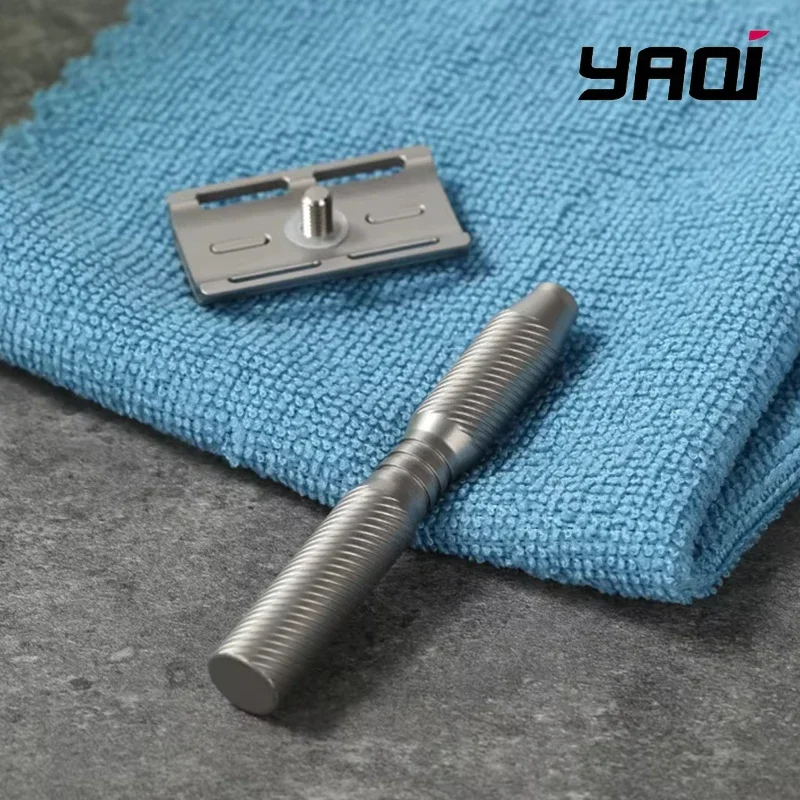 YAQI Ghost Multiple Thread PatternTitanium Light Weight Razor With A 0.7mm Blade Gap Lightweight Durability Professional Razor
