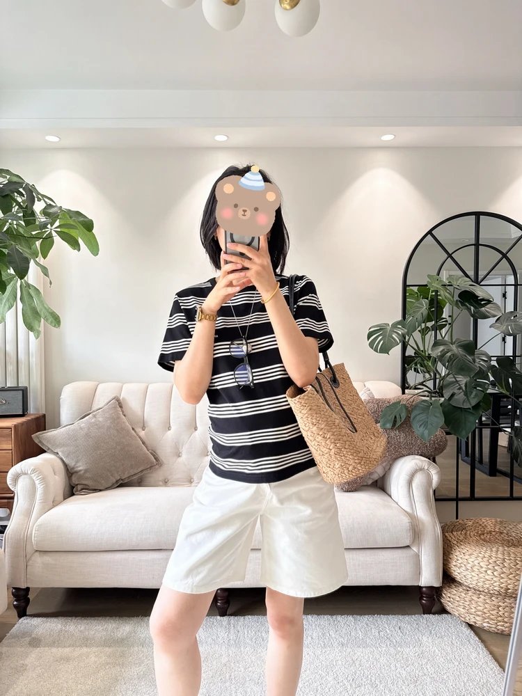 

YN White Straight Leg Loose Fit Five-Quarter Jeans High Waist Casual Pants Versatile Simple Design Summer Collection