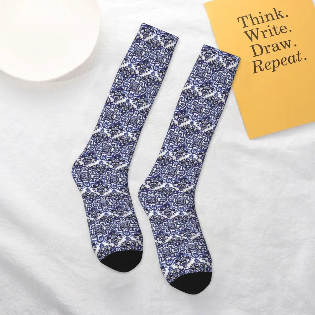 

All Seasons Blue Ornate Floral Mediterranean Sicilian Tile Socks Sport Middle Tube Socks Soft Hip Hop Stockings for Men Women