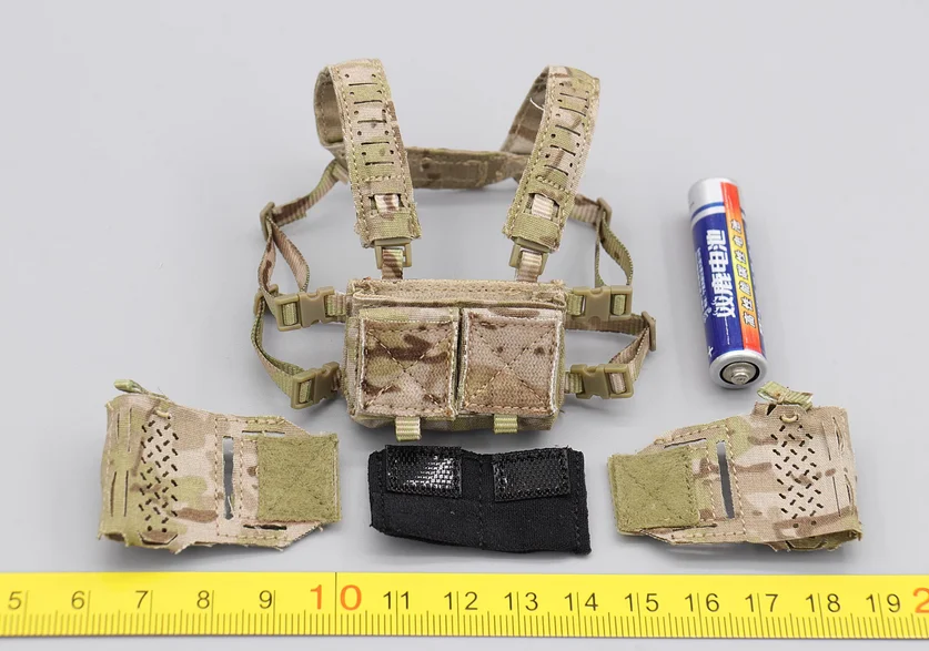 

26055R ES PMC 1/6 Soldier Private Contractor Chest Hanging Vest Model for 12''