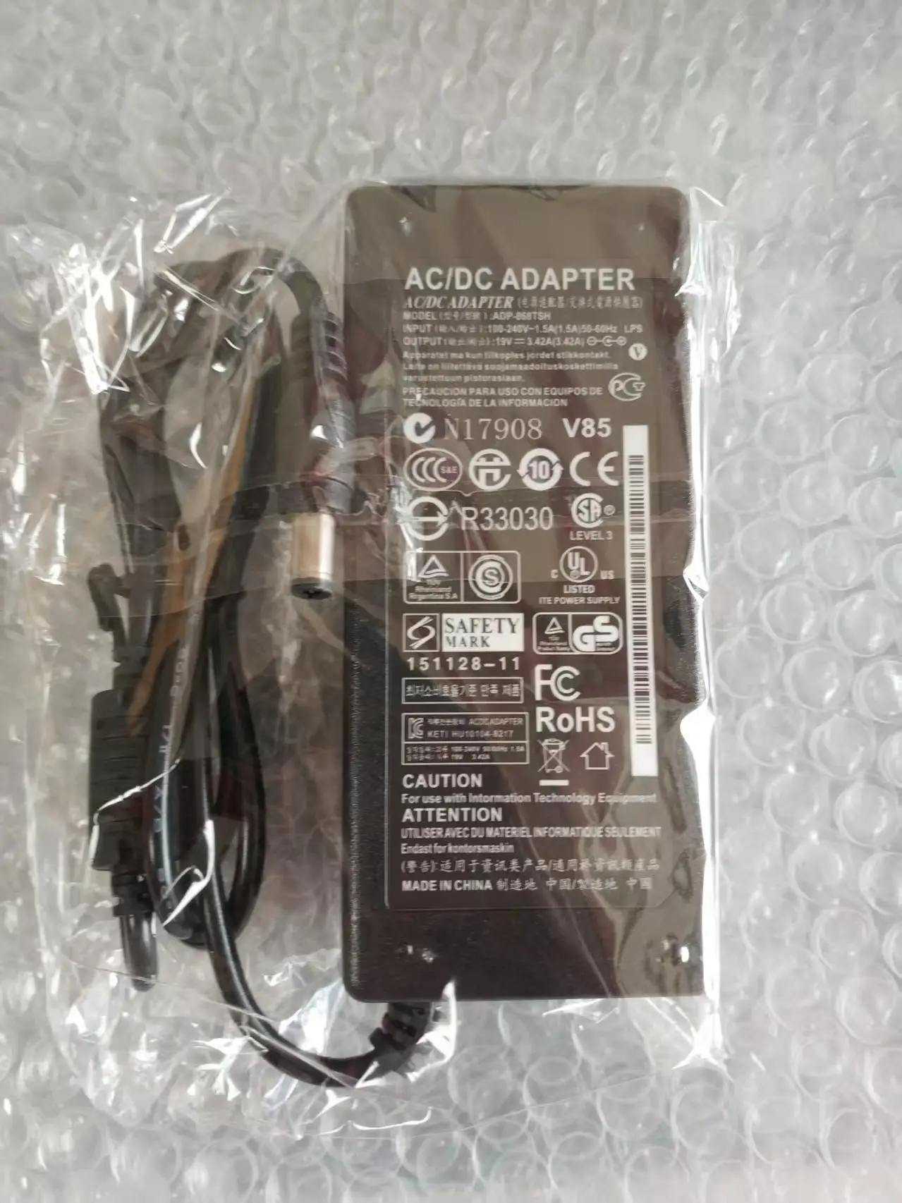 شاحن بطارية لـ INNO V8 + الألياف الانصهار جهاز الربط لشاحن بطارية LBT-20 LBT-30 19 فولت 3.42A صنع في الصين #1