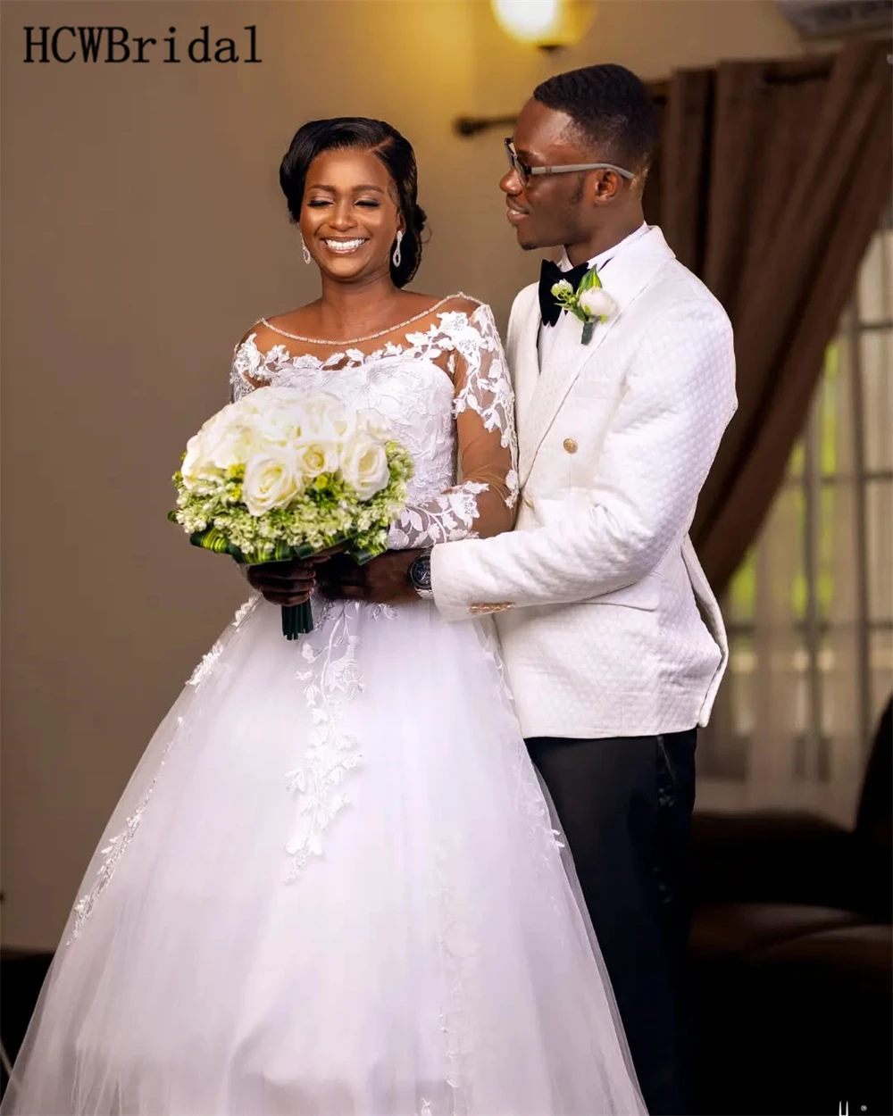 Customized 2024 Long Sleeves African Wedding Dresses Floor Length Graceful Lace Tulle Princess Bridal Gowns Dorpshipping