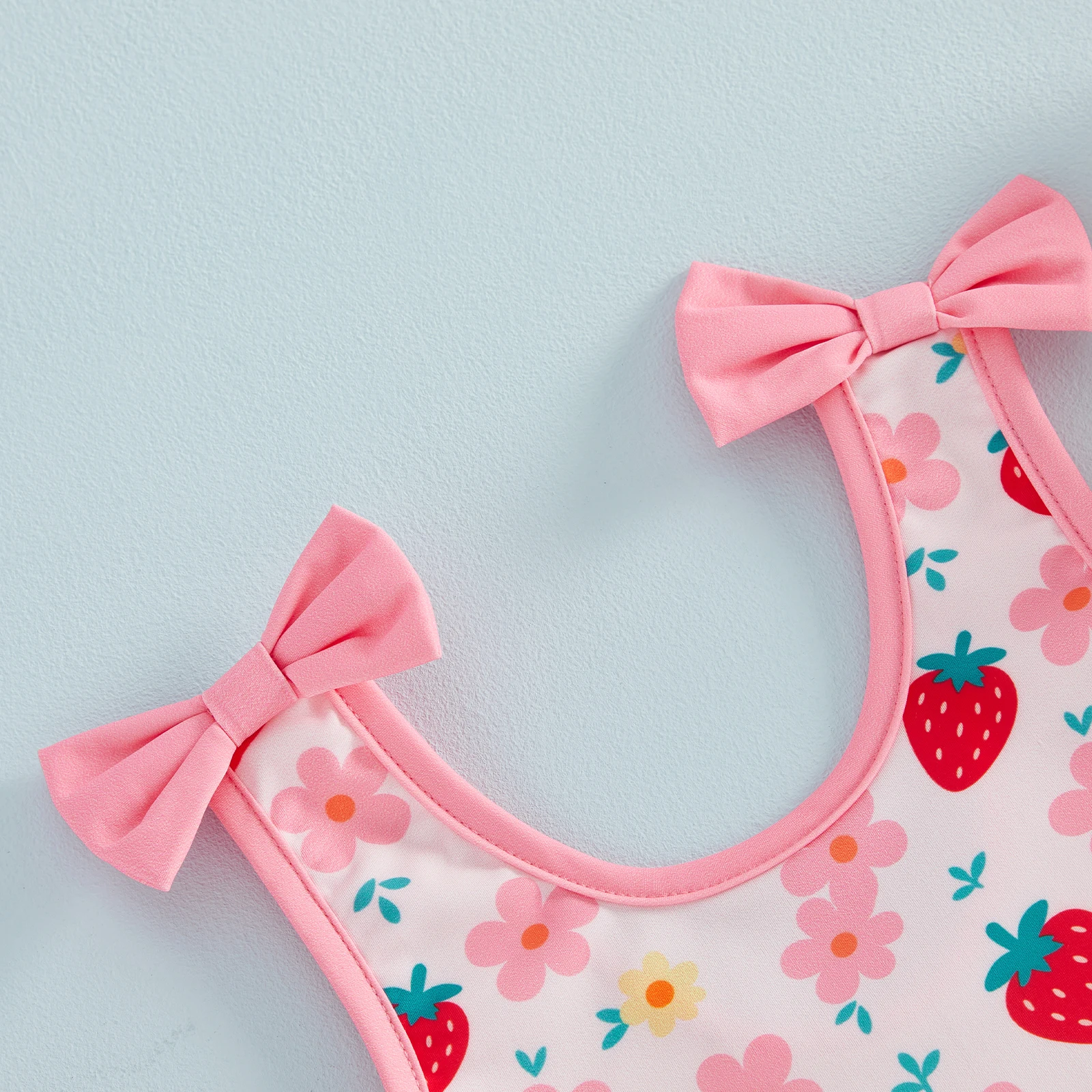 Toddler Girls Strawberry Print Swimsuit Bow Sleeveless Vest+Ruffled Shorts + Sun Hats 3pcs Bikini Sets,Summer Beach Bathing Suit view 3
