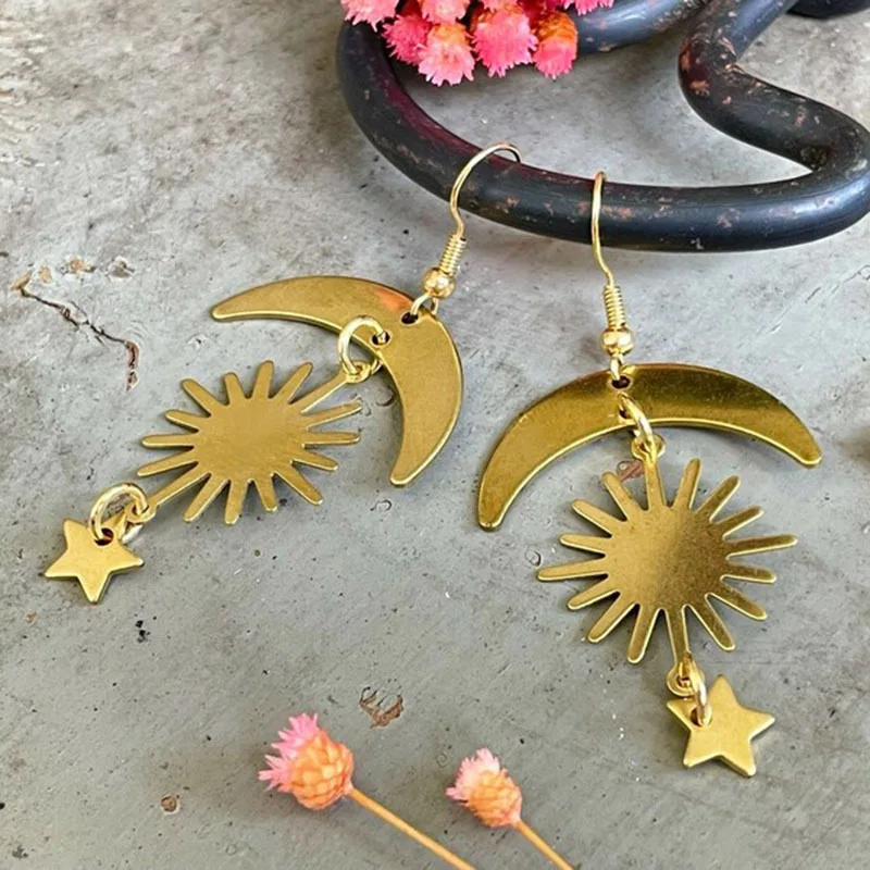 أقراط نحاسية على شكل الشمس والقمر والنجوم الذهبية، هدية على شكل أجسام فلكية، مجوهرات عصرية بأسلوب بوهيمي، مشابك أذن من النحاس... #2