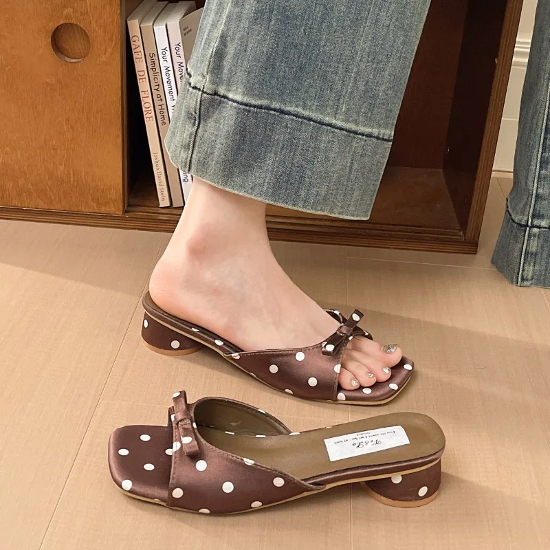 

2026 New Polka Dot Summer Open Toe Women Slippers Concise Thick Low Heel Dress Shoes Outdoor Beach Vacation Slides Shoes,35-40