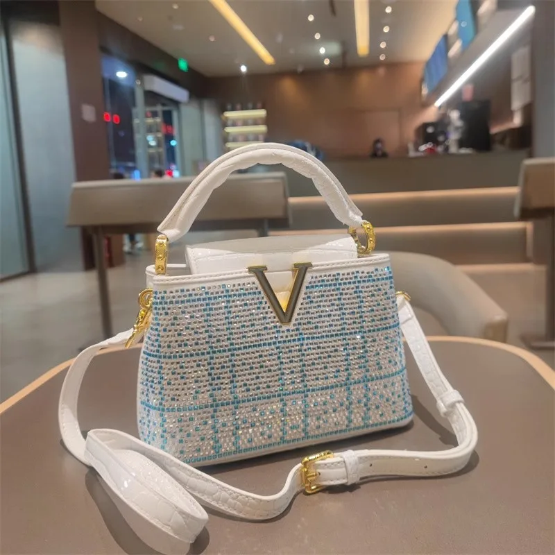 

Luxury Fashion High-end Diamond-encrusted Women's Handbag New Entry Luxury Niche Plaid Rhinestone Small Shoulder Crossbody Bag