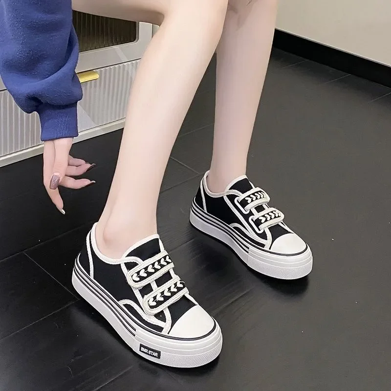 Women Outdoor Trainers Platform Canvas Shoes Height Increasing Chunky Sneakers Young Girls Outdoor Training Women Casual Shoes