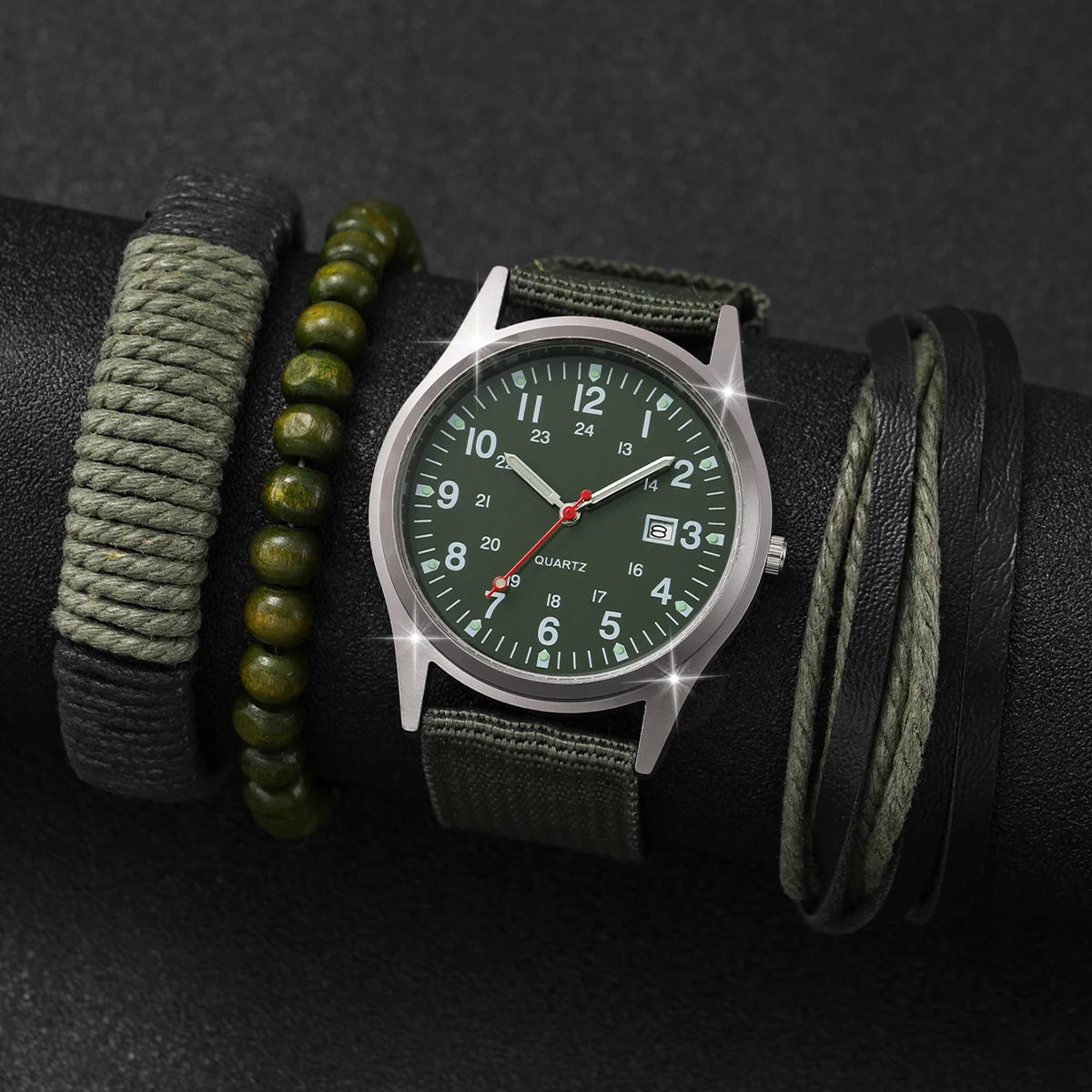 

4PCs/Set Men's Vintage Watch Nylon Strap Fashion Calendar Quartz Dial Green Leather Bracelet Set