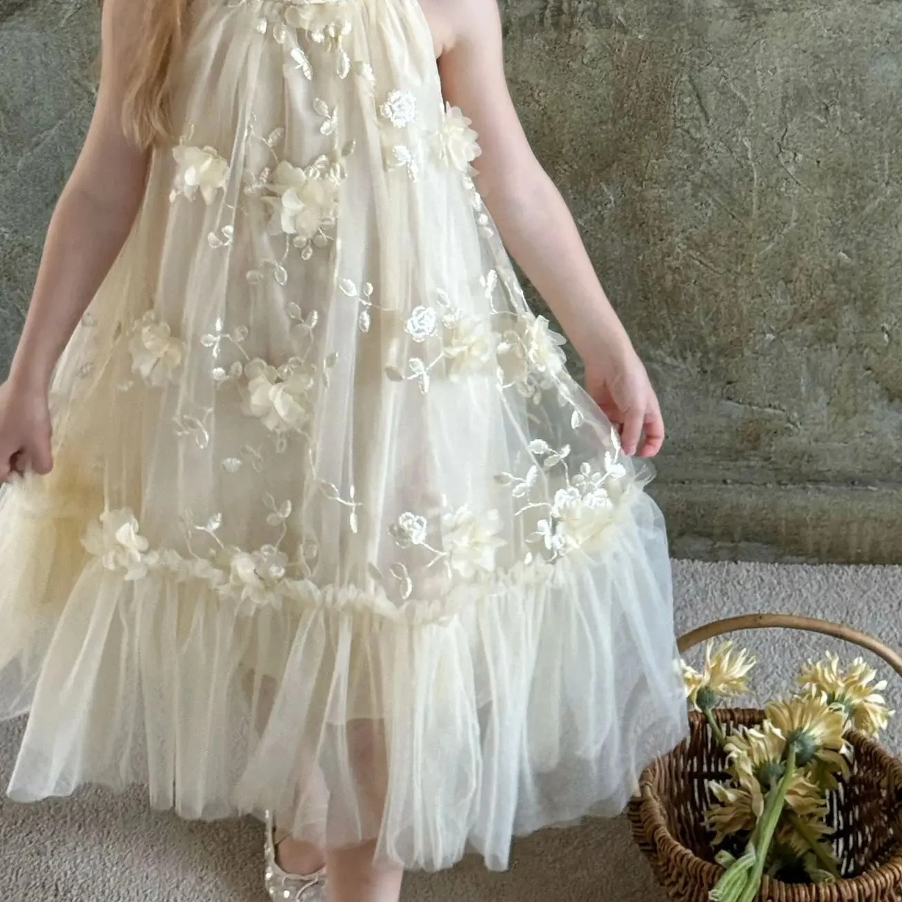 

Girls Skirt 2025 Summer New Childrens Clothes Korean Style Baby Girl Woven Neck Embroidered Gauze Skirt Casual Simple Daily