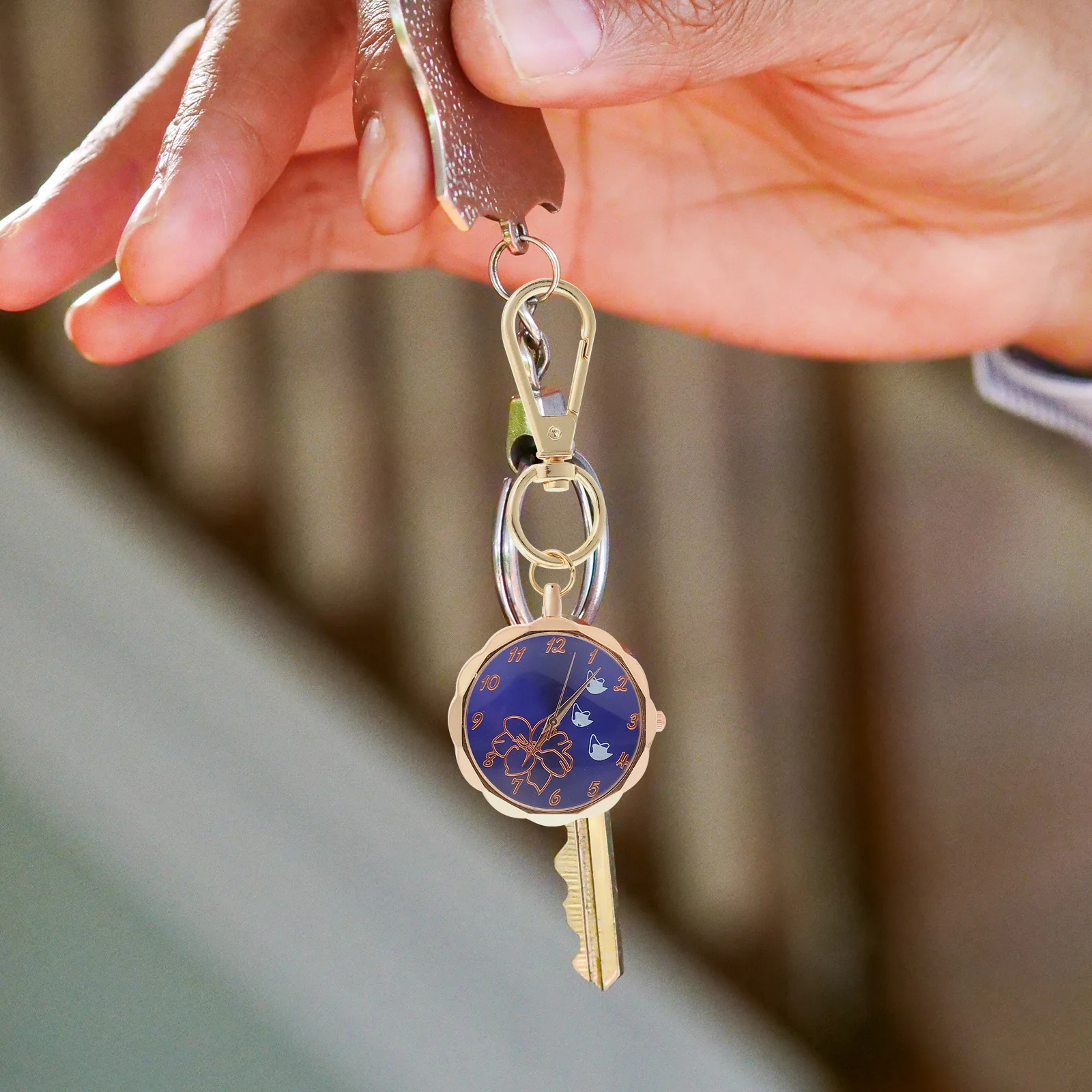 ساعة سلسلة المفاتيح الرقمية ساعة الجيب المصنوعة من خليط معدني ممتاز للممرضات والأطباء والطلاب بمشبك على ساعة معلقة على شكل حلقة مفاتيح على ظهره #4