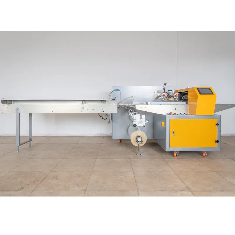 HCY Steel ball scouring cloth baler, multi-functional pillow packaging machine, daily necessities automatic packaging machine