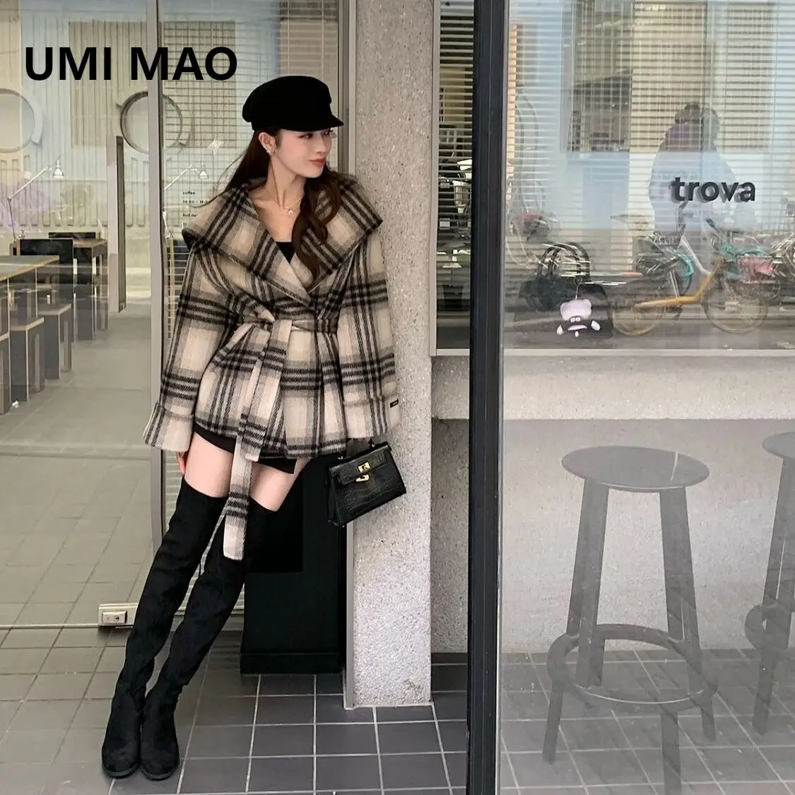 UMI MAO 모직 코트 여성 가을 ​​새 체크 무늬 네이비 칼라 양면 캐시미어 코트 여성용 짧은 느슨한 작은 여성