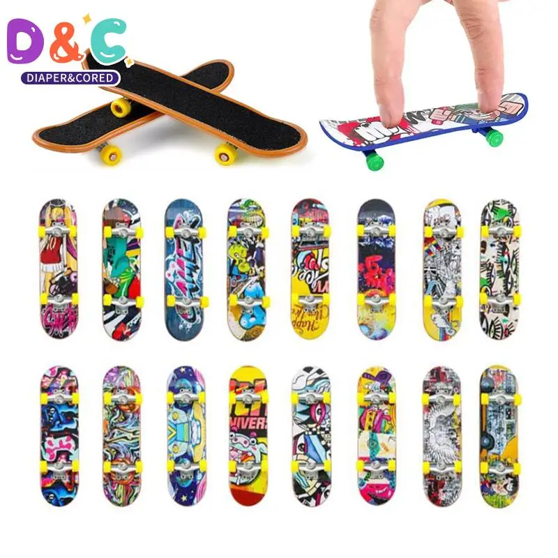 1Pcs High Quality Cute Party Favor Kids Children Mini Finger Board Fingerboard Alloy Skate Boarding Toys Gift Random