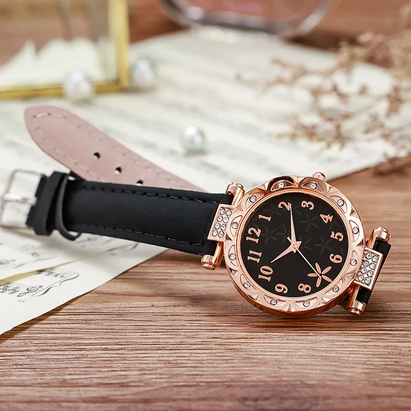 

Fashion Sunflower Dial Women Watch Rose Gold Starfish Design Rhinestone Leather Strap Elegant Ladies Quartz Wristwatch