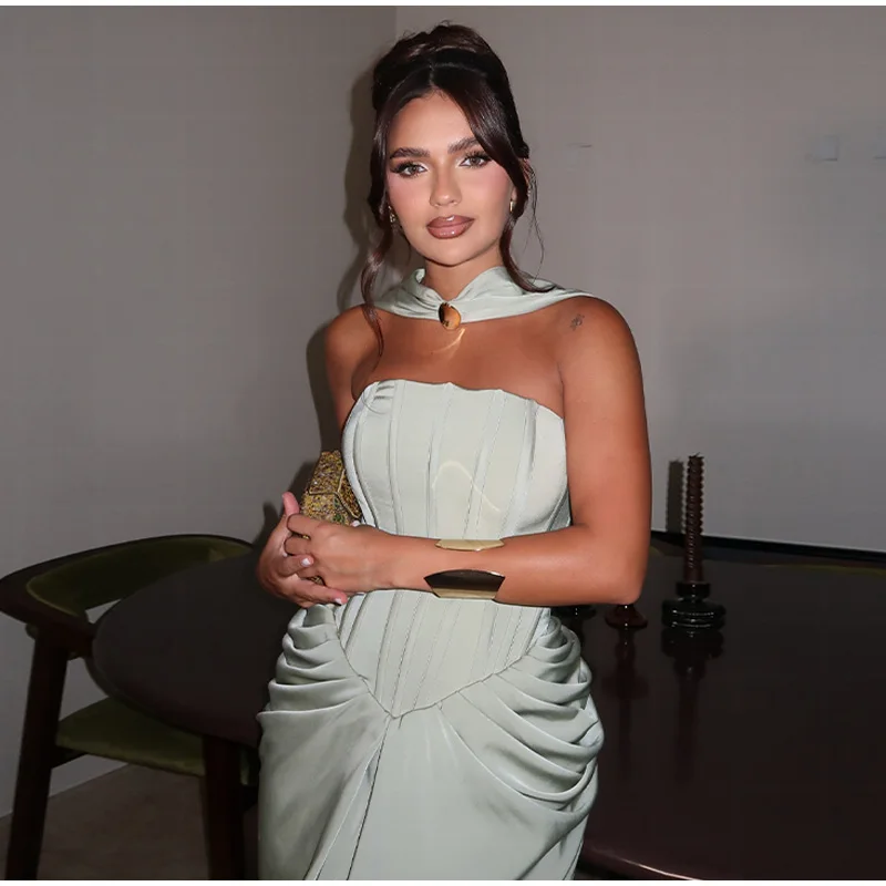 แฟชั่นฤดูร้อนจีบชุดยาวผู้หญิงผ้าพันคอซาติน Strapless เอว Cinching Robes 2025 ใหม่ชุดราตรีหรูหรา