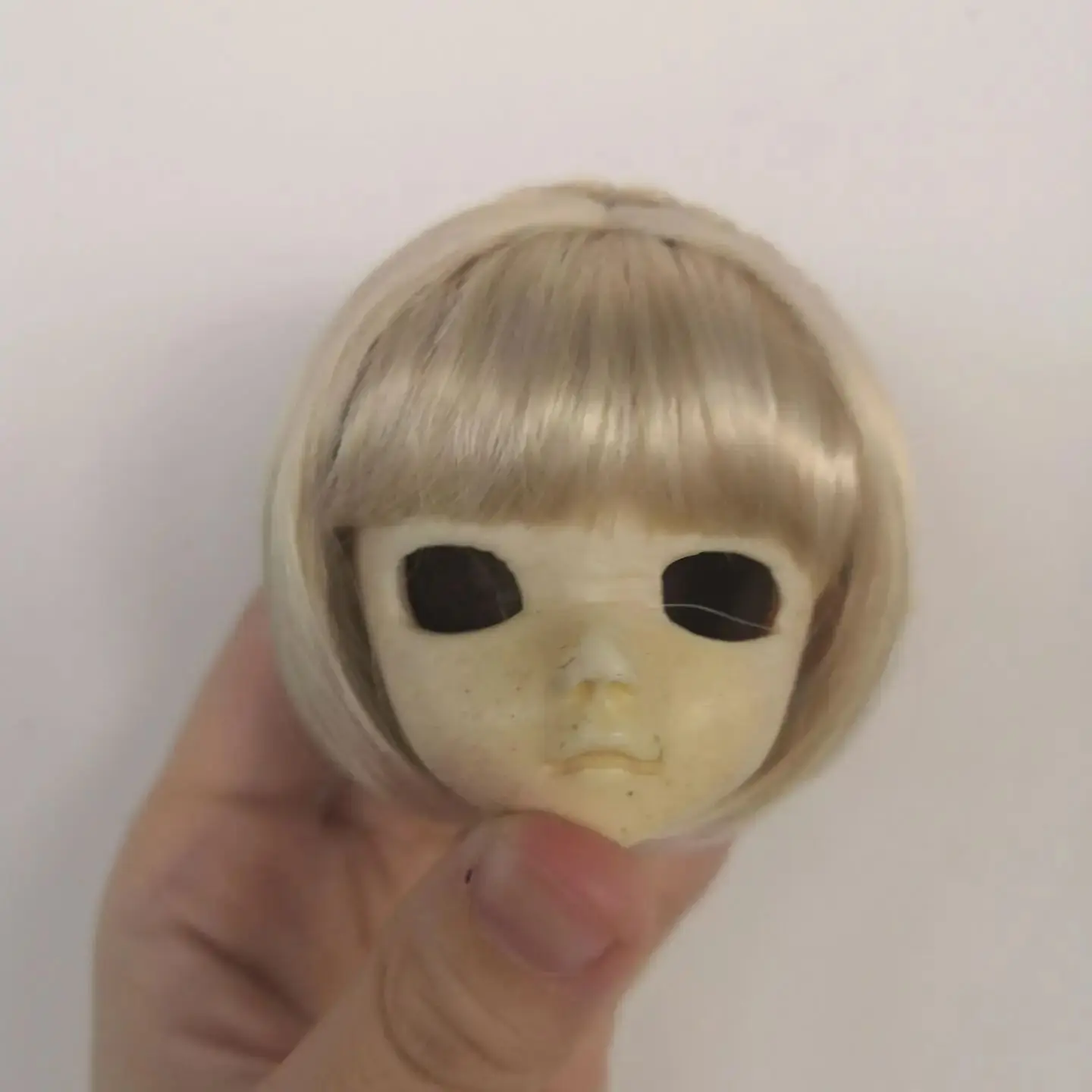 JD555 Kurze Bobo-Schnitt-Puppenperücke mit dünnem Pony für BJD-Synthetik-Mohair YOSD SD DOD, kompatibel mit 1/8 1/6 1/3 Maßstab 6–9 Zoll