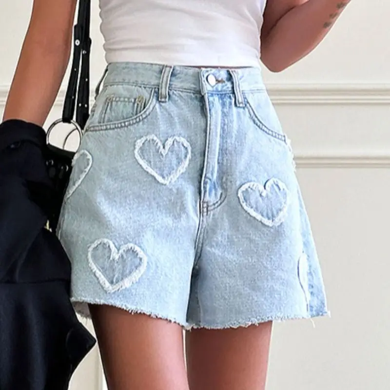 2024 Sweet and Cute Fleece Heart Pattern Denim Shorts Women\'s Summer New High Waist Loose Slim Wide Leg Short Pants