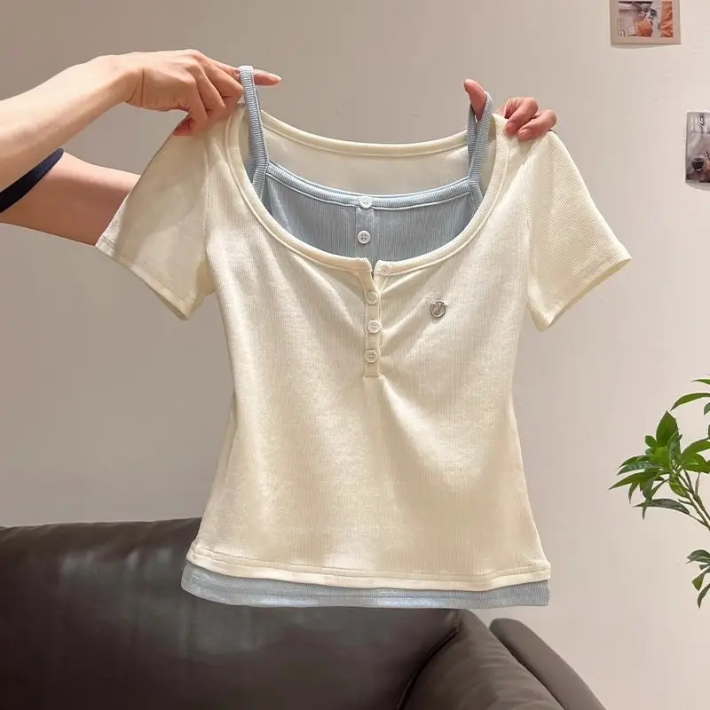 Summer Women's Clothing Girl Style Contrasting Color Two-piece Splicing Half-open Neck Slim-fitting Short-sleeved T-shirt