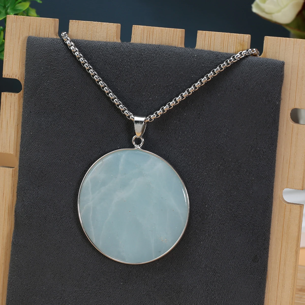 Natural Stone Pendant Necklace Round Amazonite Flash Labradorite Link Chain Healing Crystals Stone Charms Necklaces For Women