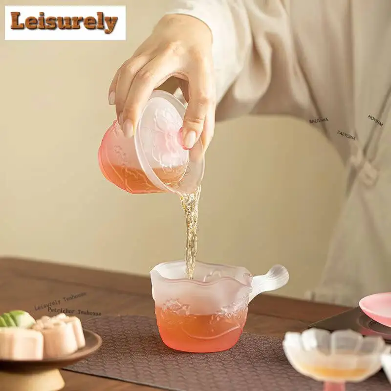 150ml Pink Mist Lotus Pond Moonlight Glass Gaiwan Traditional Tea Tureen Tea Bowl With Lid Kit Tea Brewing Cover Bowl Ornament