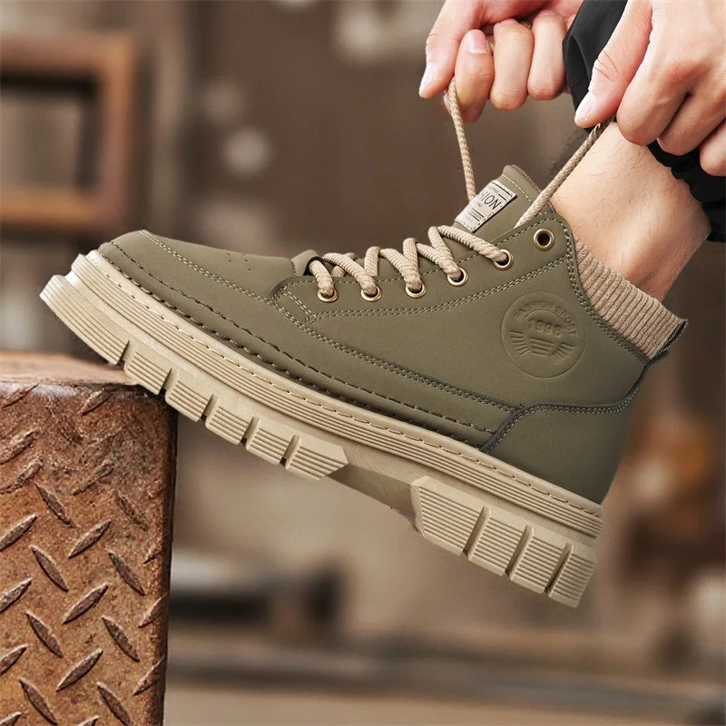 أحذية رجالية للفصول الأربعة، نعل ناعم جديد غير قابل للانزلاق، أحذية غير رسمية عالية الجودة، أحذية عمل رياضية عصرية للشباب في الهواء الطلق ونعل سميك