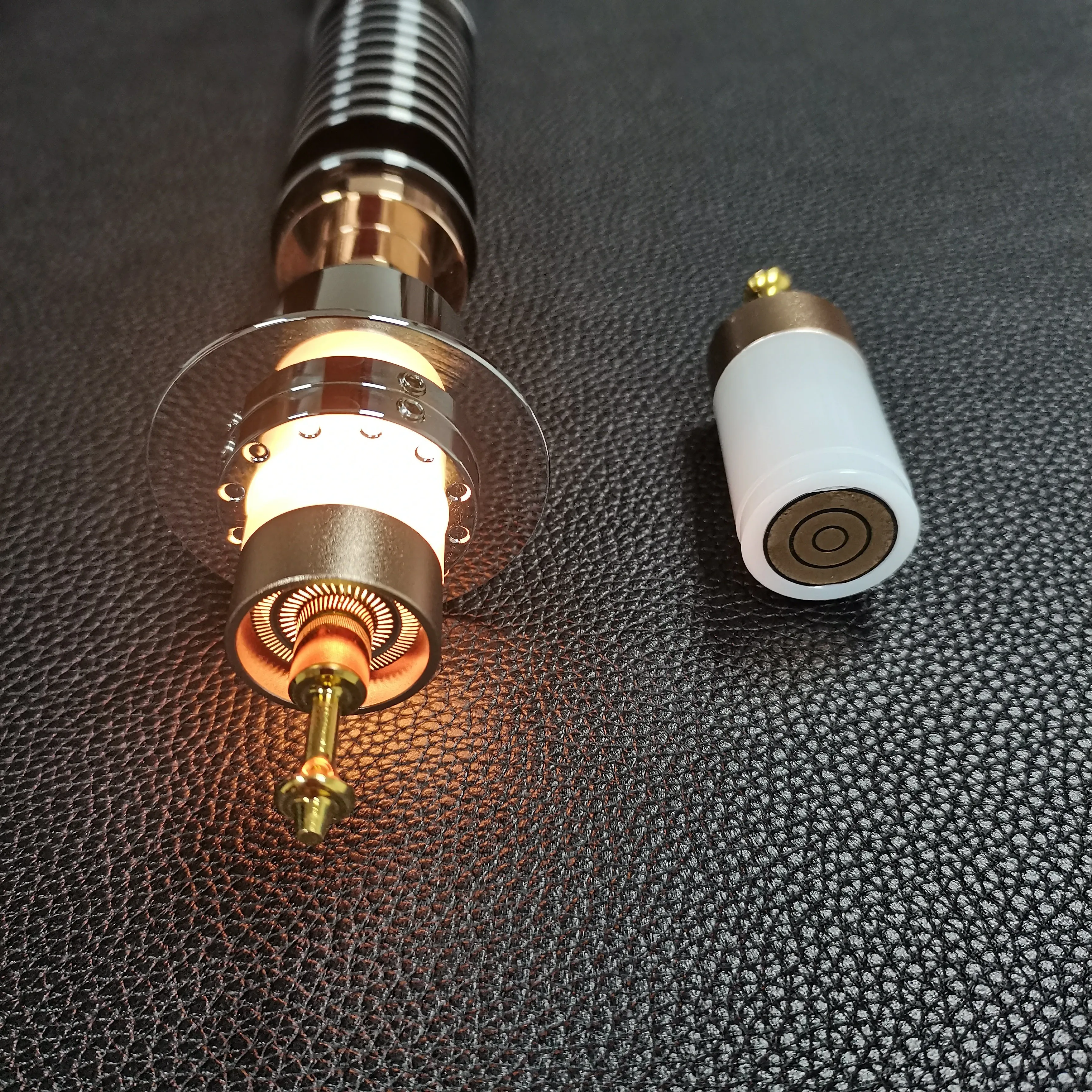 레이저 칼 픽셀 플러그 용 JS 세이버 광선 검 부품 헤비 결투 광선 검 RGB 플러그 액세서리 코스프레 완구