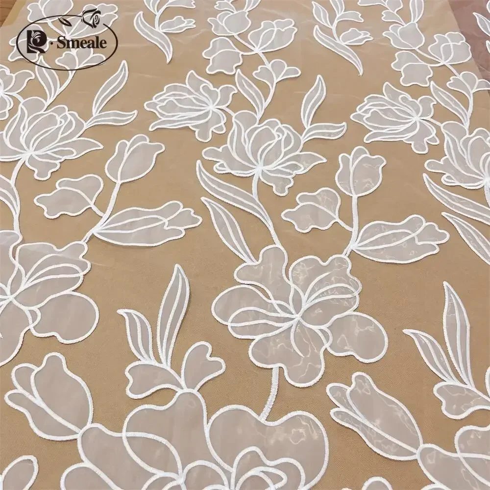 New High-end Design Off White Lace Embroidered Fabric, Hand Sewn DIY Fashion Wedding Dress Fashion Show Lace Fabric RS4358