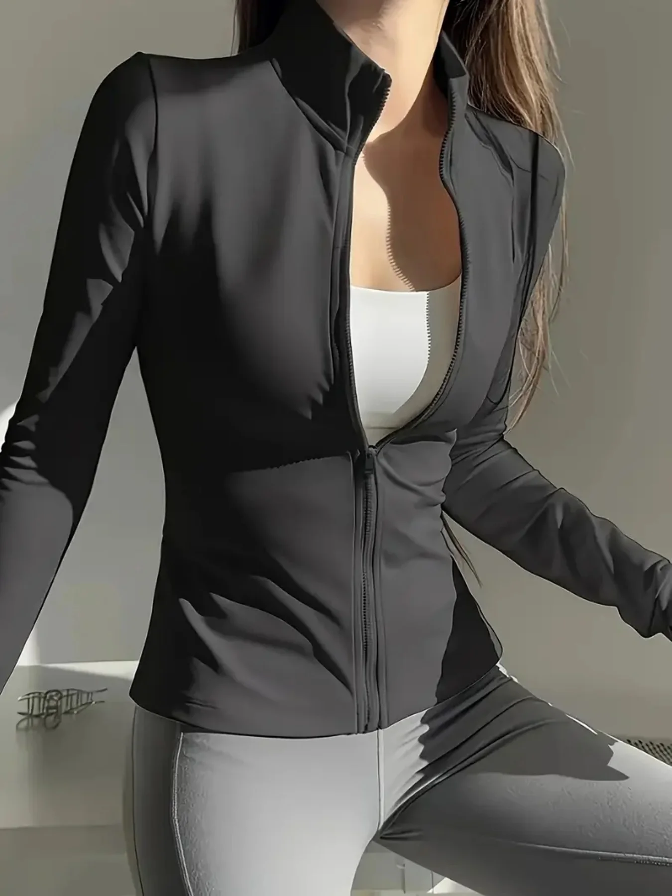 

Четырехсезонный новый стильный американский кардиган на молнии с длинными рукавами для женщин, облегающий топ для йоги с длинными рукавами, модная верхняя одежда для тренировок, фитнеса, бега на велосипеде, универсальная повседневная спортивная куртка для