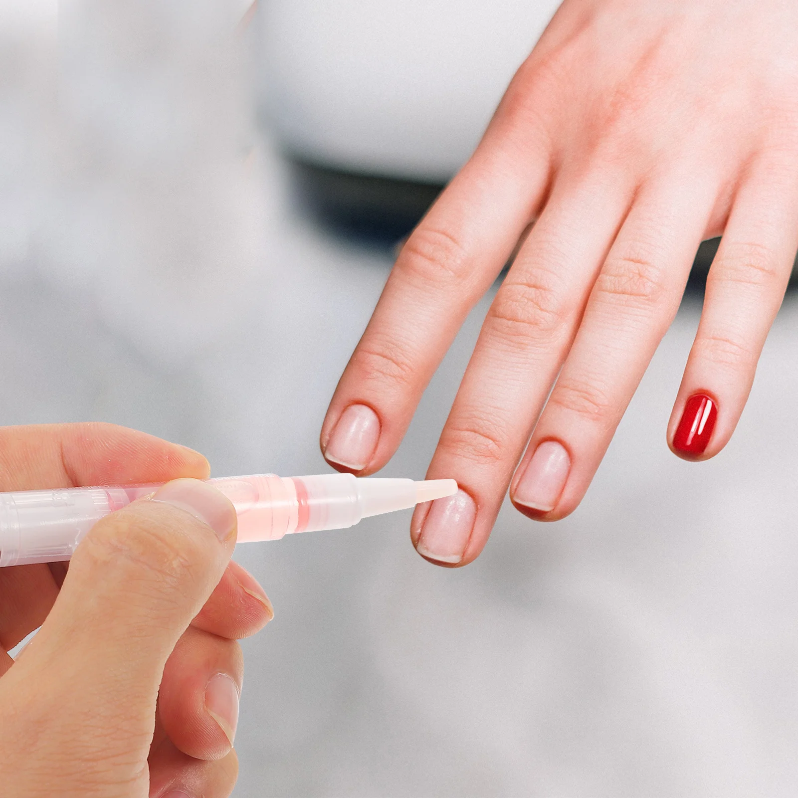 5Pcs Nail Oil Pen Cuticle Oil Nourishment Rotating Application Nail Care Tool Moisturizer Cuticle Softener Supply