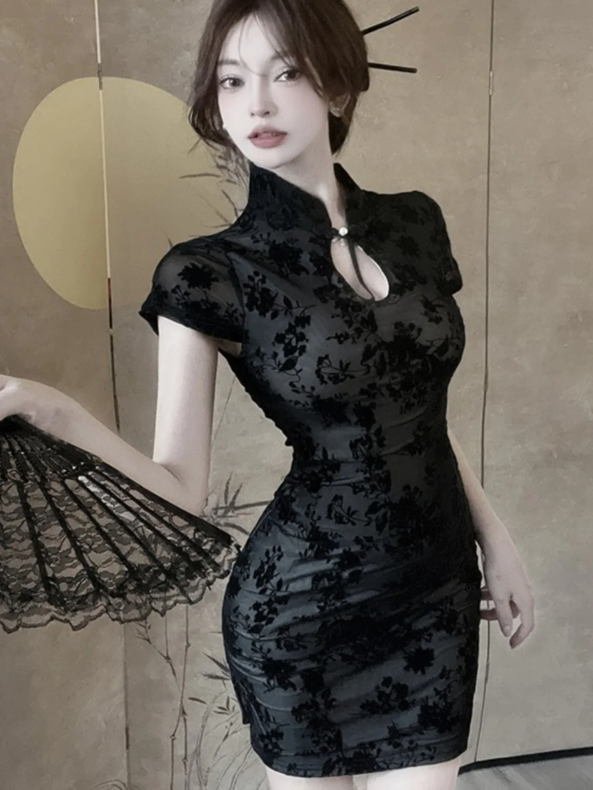 セクシーな中国風のショート袍ドレスロースリット日常着ポリエステル繊維半袖作業服女性のためのナイトマーケット KTV マッサージ技術者